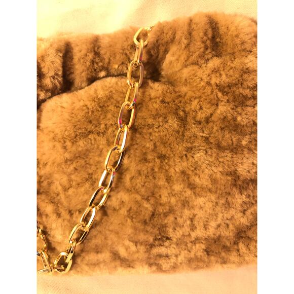 Universal Thread NWT Women's Light Brown Faux Fur Small Handbag Gold Chain Strap - Picture 2 of 5